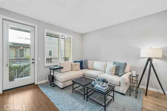 Condo For Sale in Irvine, California