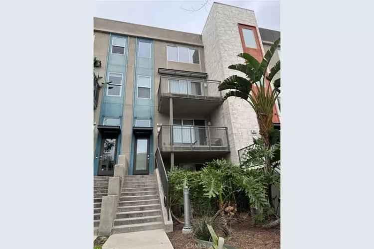 Condo For Sale in 308, Rockefeller, Irvine, California