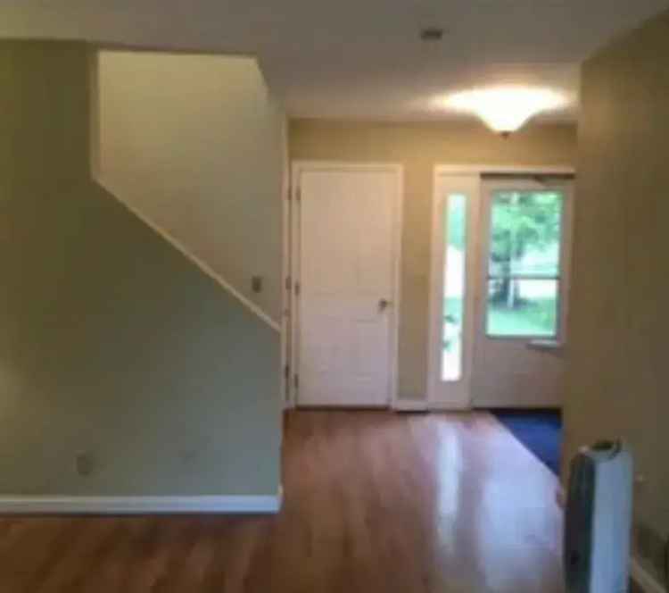 Lake Geneva Townhome for Rent - 3 Bed 1.5 Bath