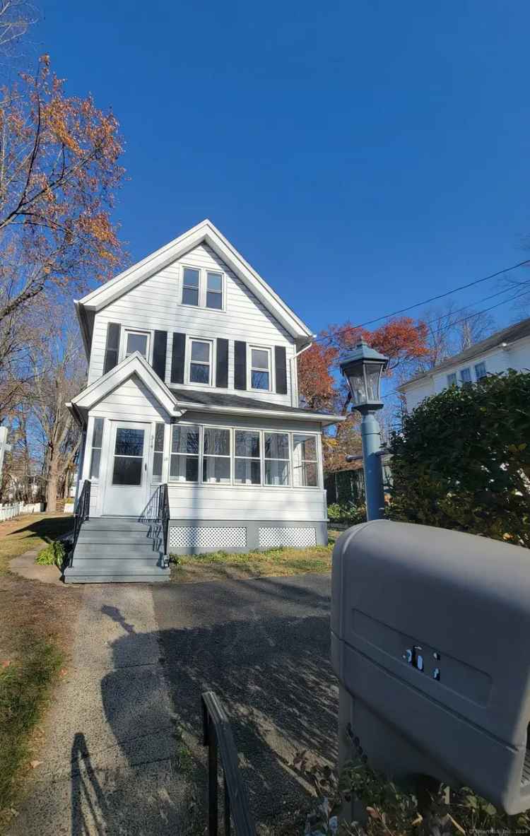 Single-family house For Sale in 314, Skiff Street, North Haven, Connecticut