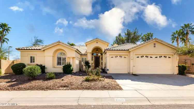 Single-family house For Sale in 8993, East Wood Drive, Scottsdale, Arizona