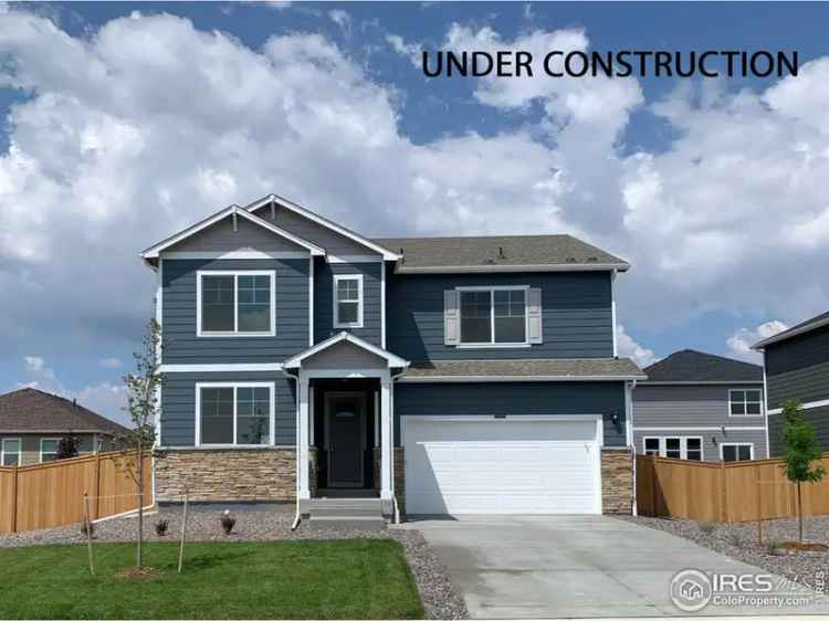 Single-family house For Sale in Windsor, Colorado