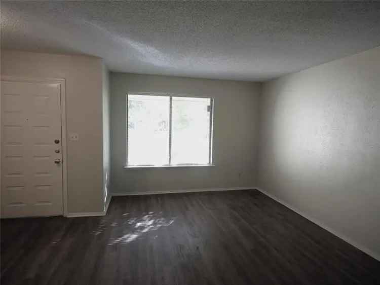 Condo For Rent in 9513, Blue Creek Lane, Austin, Texas