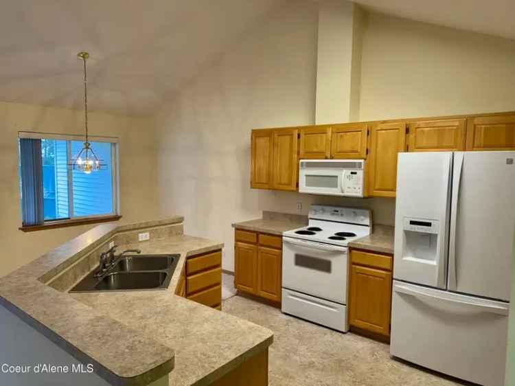 Condo For Sale in 941, West Woodlawn Drive, Hayden, Idaho