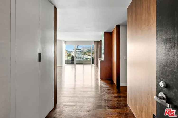 Condo For Sale in 6250, Hollywood Boulevard, Los Angeles, California