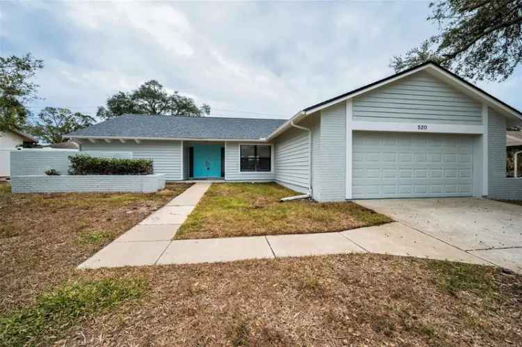 Single-family house For Sale in 520, Meravan Drive, Palm Harbor, Florida