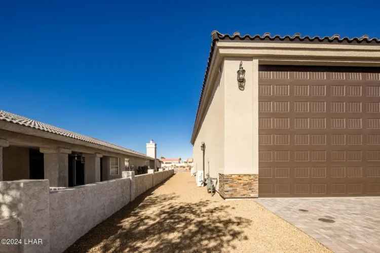 Single-family house For Sale in 545, Jones Drive, Lake Havasu City, Arizona