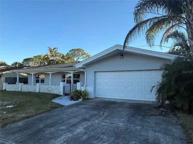 Single-family house For Sale in 330, 90th Avenue Northeast, Saint Petersburg, Florida