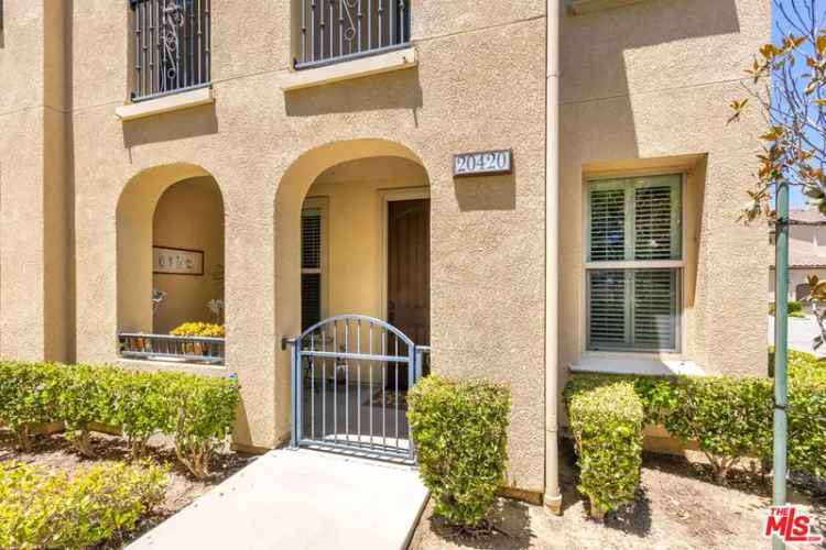 Condo For Sale in 20420, Paseo Cresta, Los Angeles, California