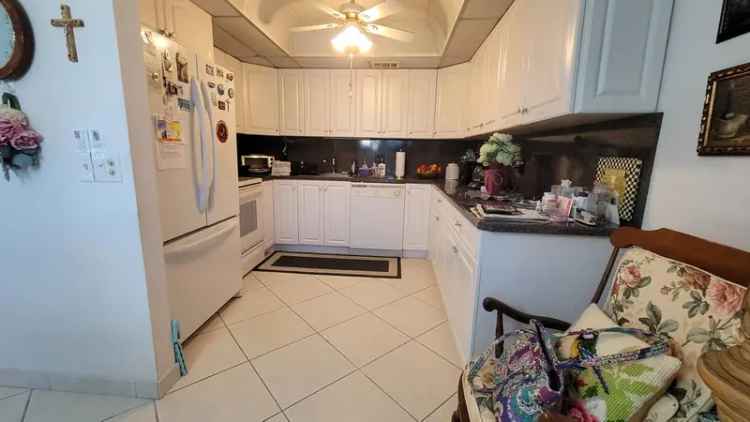 Condo For Sale in Florida