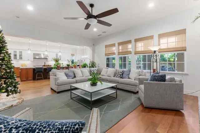 Single-family house For Sale in 6797, Obsidian Place, Carlsbad, California