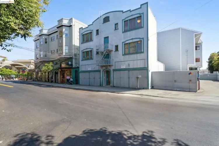 Multi-family house For Sale in 309, 63rd Street, Oakland, California