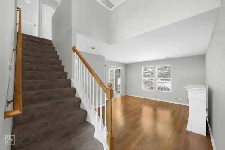 Condo For Sale in 3205, Bromley Lane, Aurora, Illinois