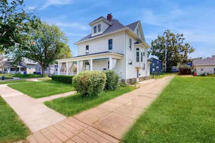 Single-family house For Sale in 1401, A Avenue Northwest, Cedar Rapids, Iowa