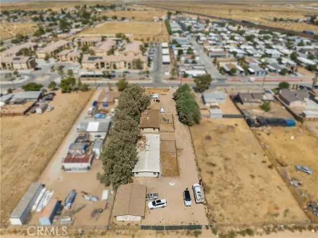 Multi-family house For Sale in Adelanto, California