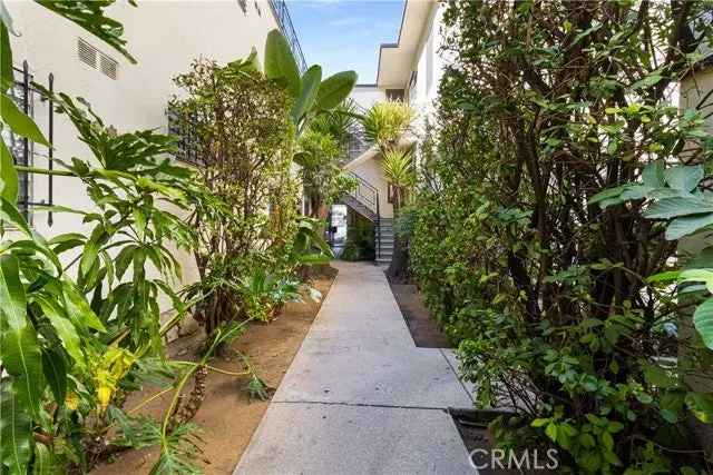 Multi-family house For Sale in 1156, North Cahuenga Boulevard, Los Angeles, California