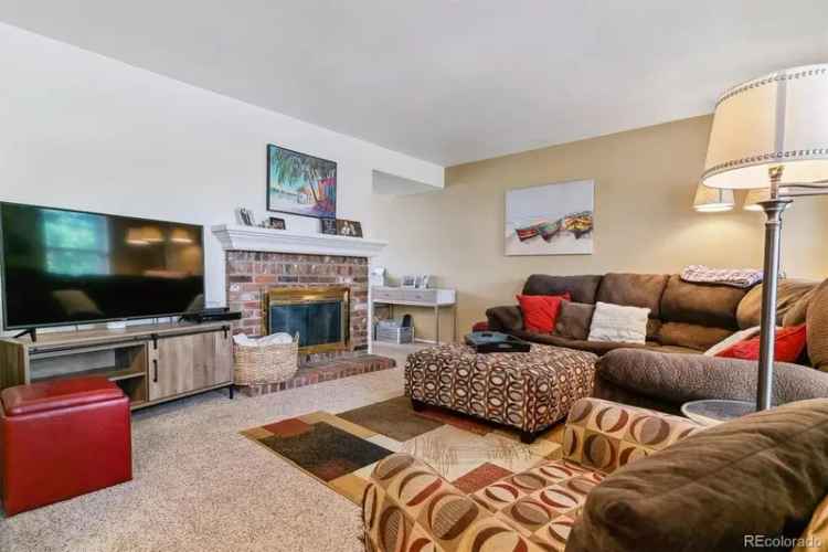 House For Sale in 2574, East Geddes Avenue, Centennial, Colorado