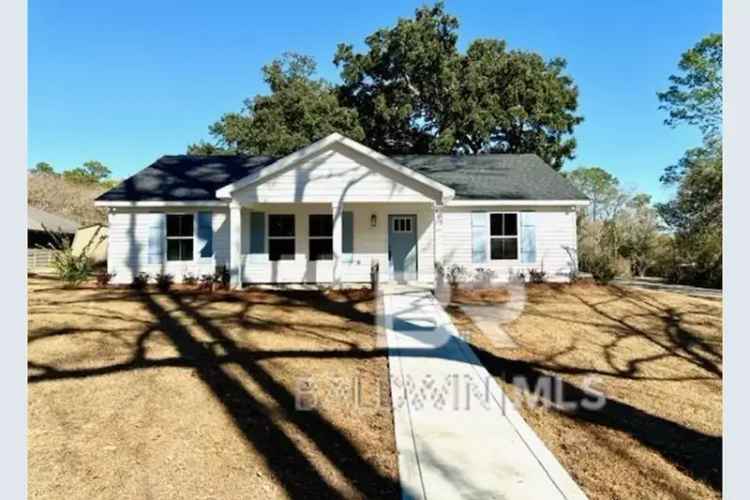 Single-family house For Sale in 403, East 4th Street, Bay Minette, Alabama