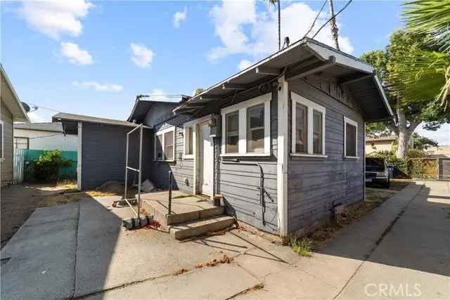 Single-family house For Sale in 3535, Atwater Avenue, Los Angeles, California