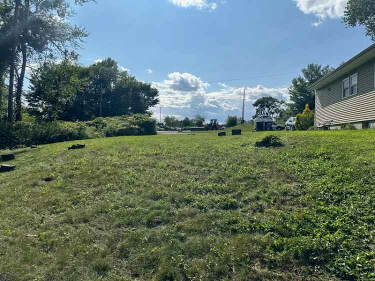 Land For Sale in 10, Kenyon Street, Branford, Connecticut