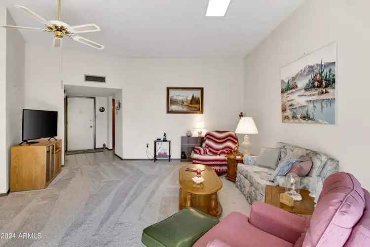 Apartment For Sale in 17262, North 105th Avenue, Sun City, Arizona