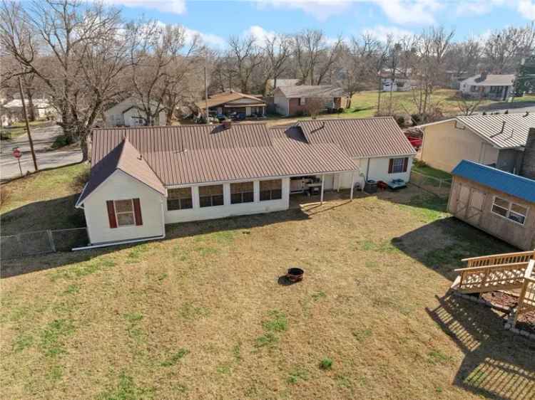 Single-family house For Sale in 810, North Lucille Street, Harrison, Arkansas