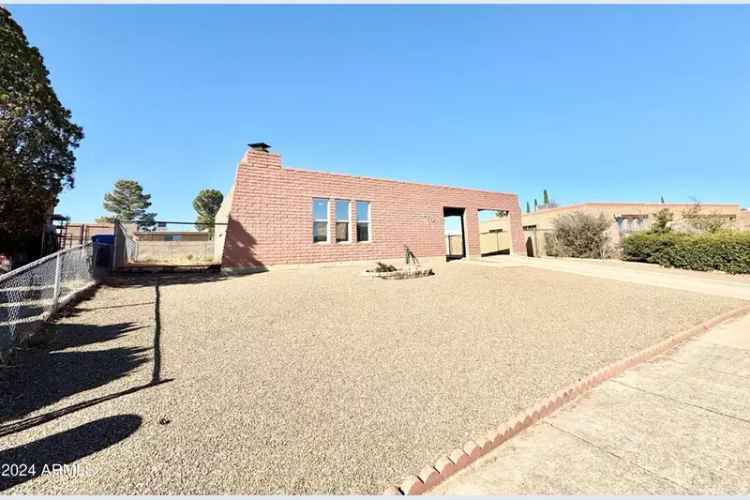 Single-family house For Sale in 620, South 3rd Street, Sierra Vista, Arizona