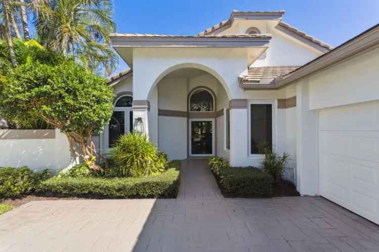 Single-family house For Sale in 2011, Northwest 56th Street, Boca Raton, Florida