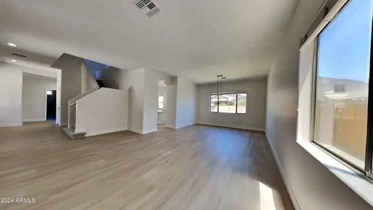 Single-family house For Sale in 718, East Scorpio Place, Chandler, Arizona