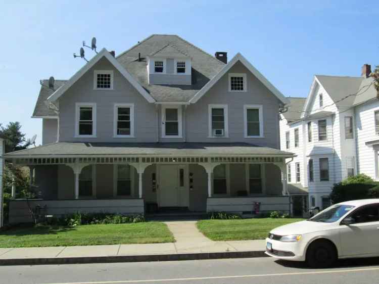 Multi-family house For Sale in 266, North Main Street, Naugatuck, Connecticut