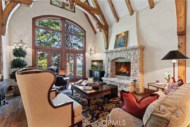 Single-family house For Sale in Lake Arrowhead, California