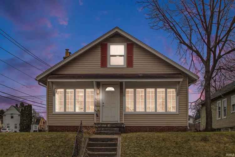 Single-family house For Sale in 418, East Fairview Avenue, South Bend, Indiana