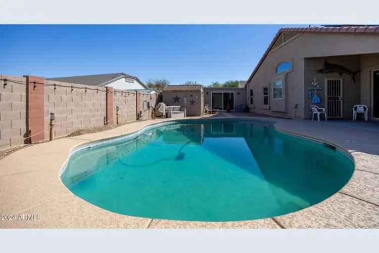 Single-family house For Sale in Casa Grande, Arizona