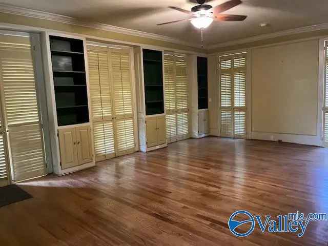 Single-family house For Sale in 12, Main Street, Madison, Alabama