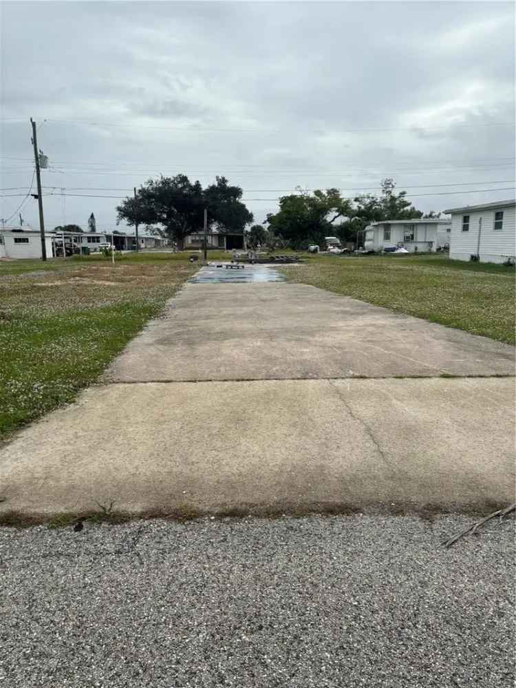 Land For Sale in Englewood, Florida