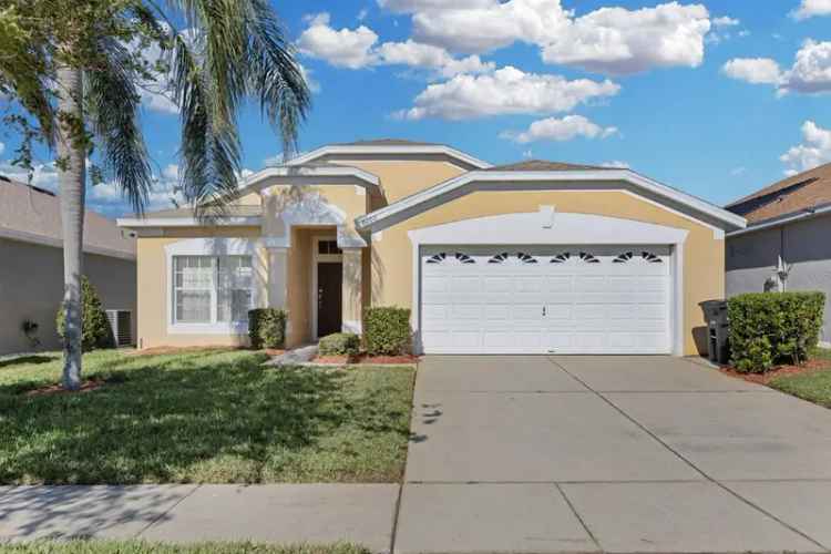 Single-family house For Sale in 8160, Fan Palm Way, Kissimmee, Florida