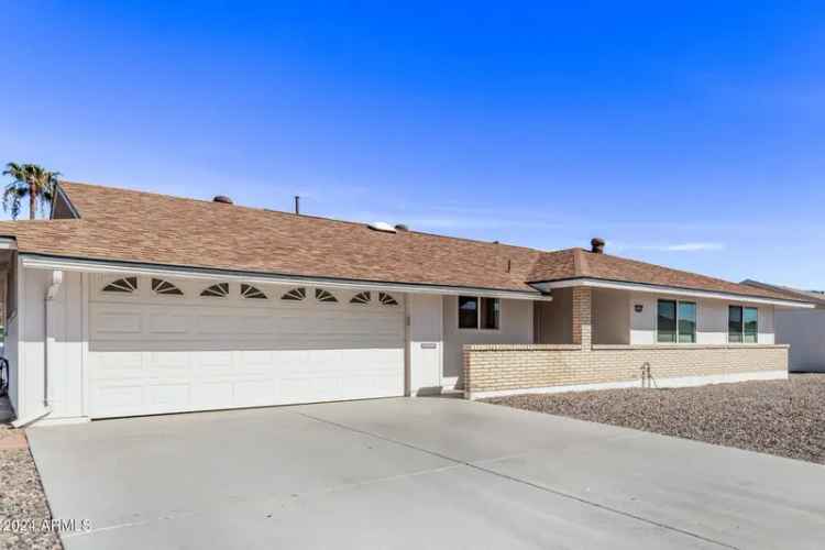 Single-family house For Sale in 10448, West Caron Drive, Sun City, Arizona