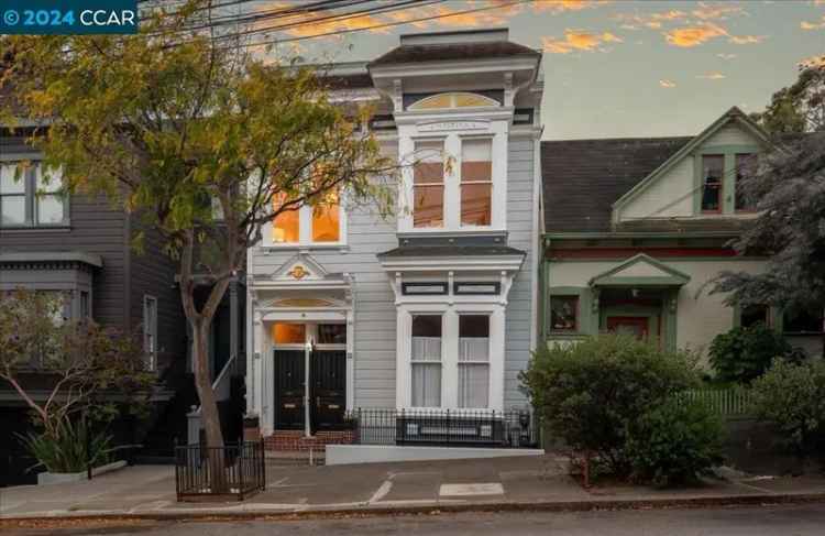 Multi-family house For Sale in 557;567, Elizabeth Street, San Francisco, California