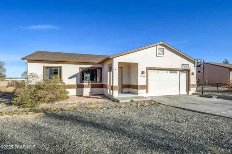 Single-family house For Sale in 8560, East Bobcat Trail, Prescott Valley, Arizona