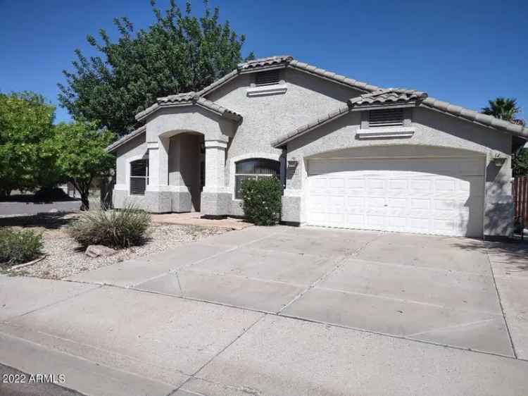 Single-family house For Sale in 2342, East Kesler Lane, Chandler, Arizona