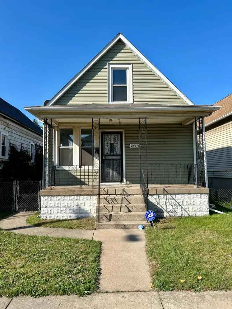 Single-family house For Sale in 4016, Pulaski Street, East Chicago, Indiana