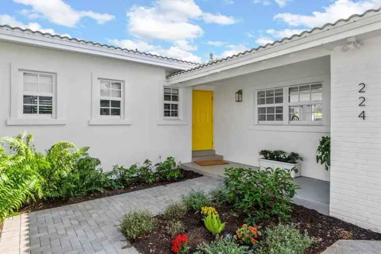 Single-family house For Sale in 224, 35th Street, West Palm Beach, Florida