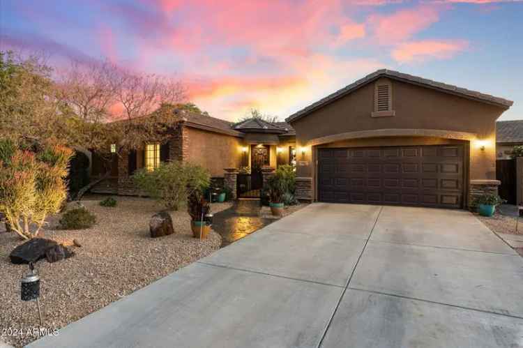 Single-family house For Sale in 2317, West Horsetail Trail, Phoenix, Arizona