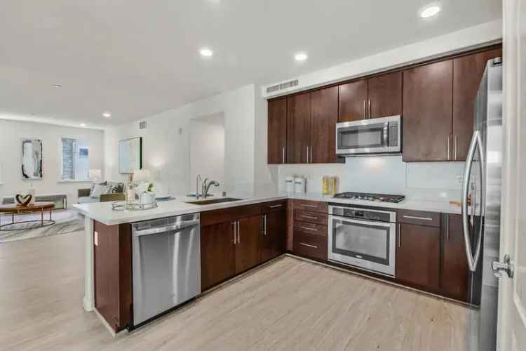 Modern 1-Bed Condo near Santana Row - Energy Efficient