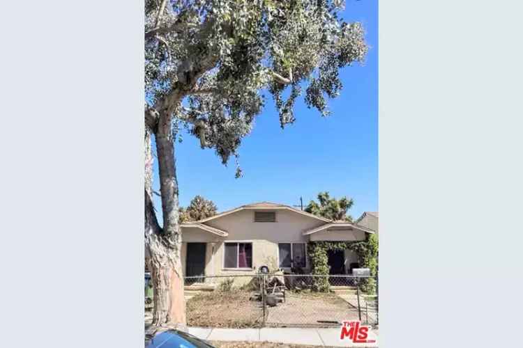 Multi-family house For Sale in 1543, West 52nd Street, Los Angeles, California