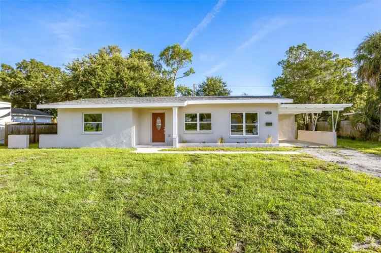 Single-family house For Sale in 6921, 38th Avenue North, Saint Petersburg, Florida