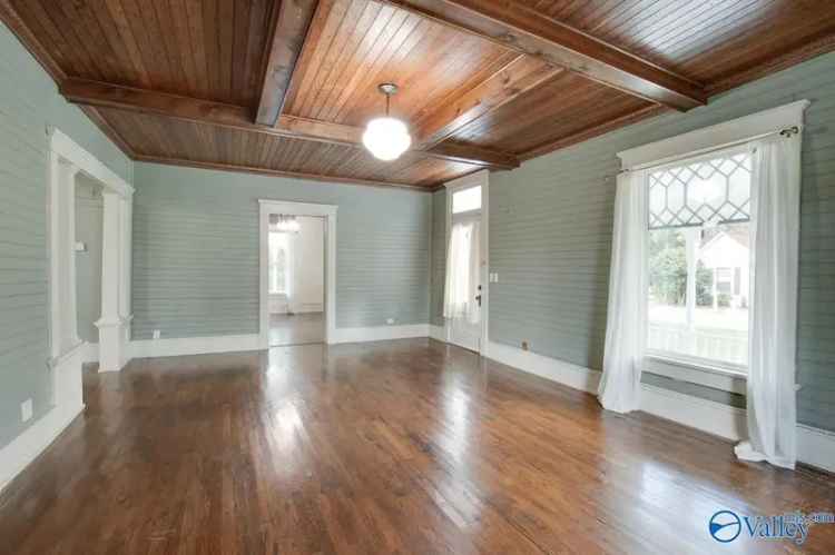 Single-family house For Sale in 1778, New Market Road, New Market, Alabama