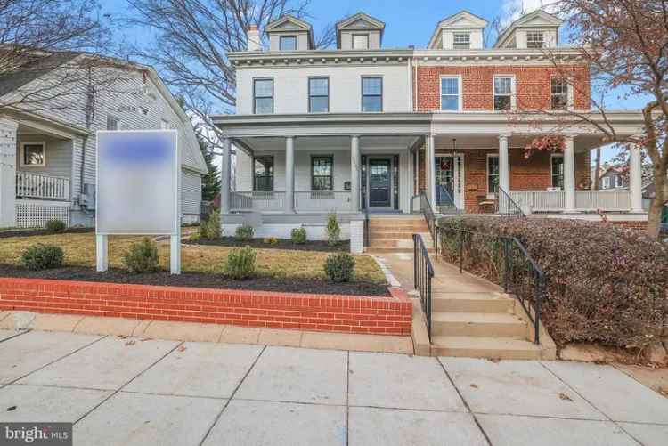 Single-family house For Sale in 1307, Gallatin Street Northwest, Washington, District of Columbia