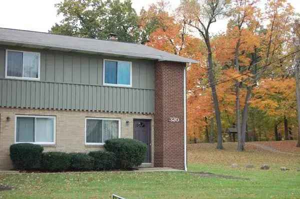 Apartment Unit for Rent in Hartville