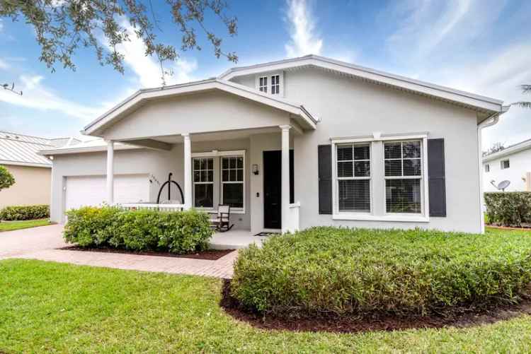 Single-family house For Sale in 10691, Southwest Waterway Lane, Port Saint Lucie, Florida